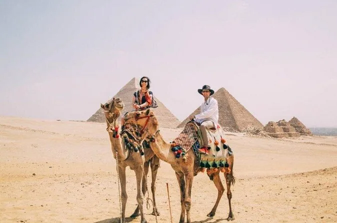 Giza Pyramids, Egyptian Museum & Bazaar